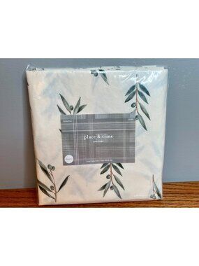 NEW Vinyl Flannel Back Kitchen Tablecloth, 60" Round (4-6 people) OLIVES, P&T